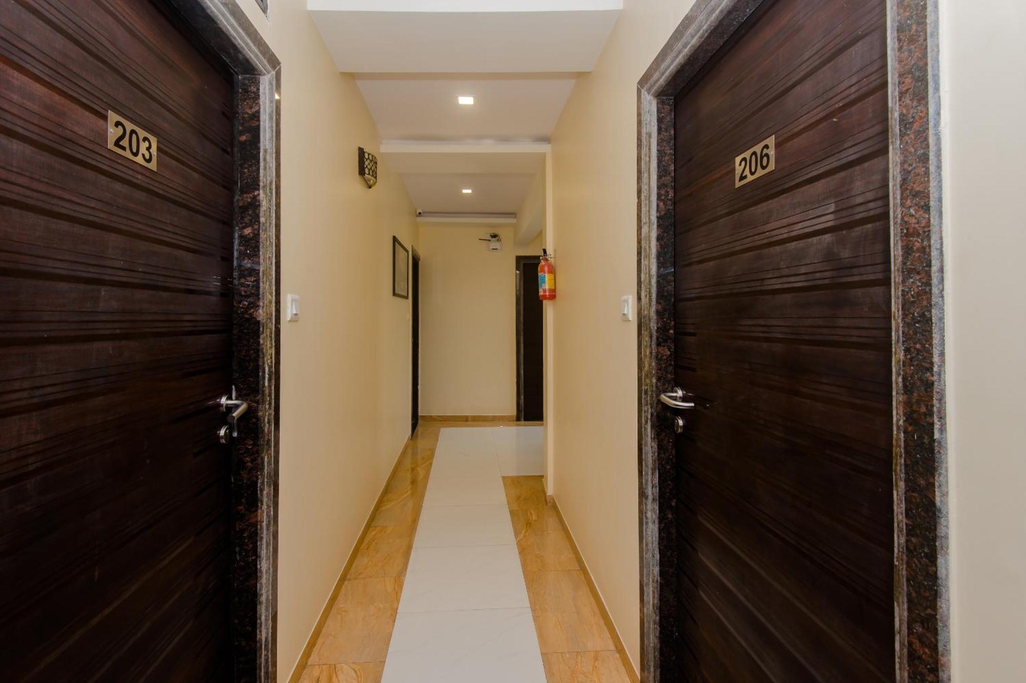 Hotel O Alfa Grand Near Chhatrapati Shivaji International Airport Bombay Eksteriør billede